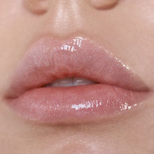 Cargar imagen en el visor de la galería, LIP OIL GLOW - HYDRATING MOIRA
