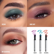 Cargar imagen en el visor de la galería, Sombras en Esponja &quot;MY ESSENTIALS&quot; Luis Torres X Beauty Creations VOL.2
