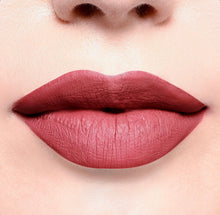 Cargar imagen en el visor de la galería, Matte Intense Lip color Arantza Cosmetics
